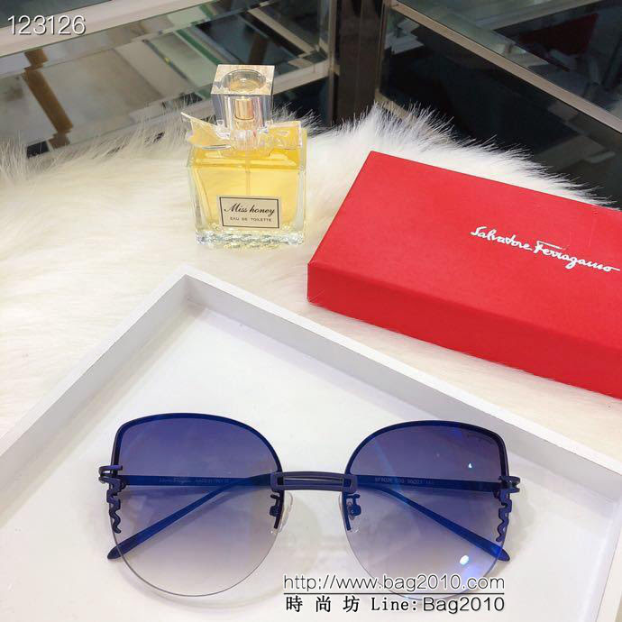 Ferragamo 菲拉格慕 8026 精緻超輕無框 時尚太陽鏡  lly1419